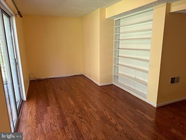 8706 POWDER HORN ROAD