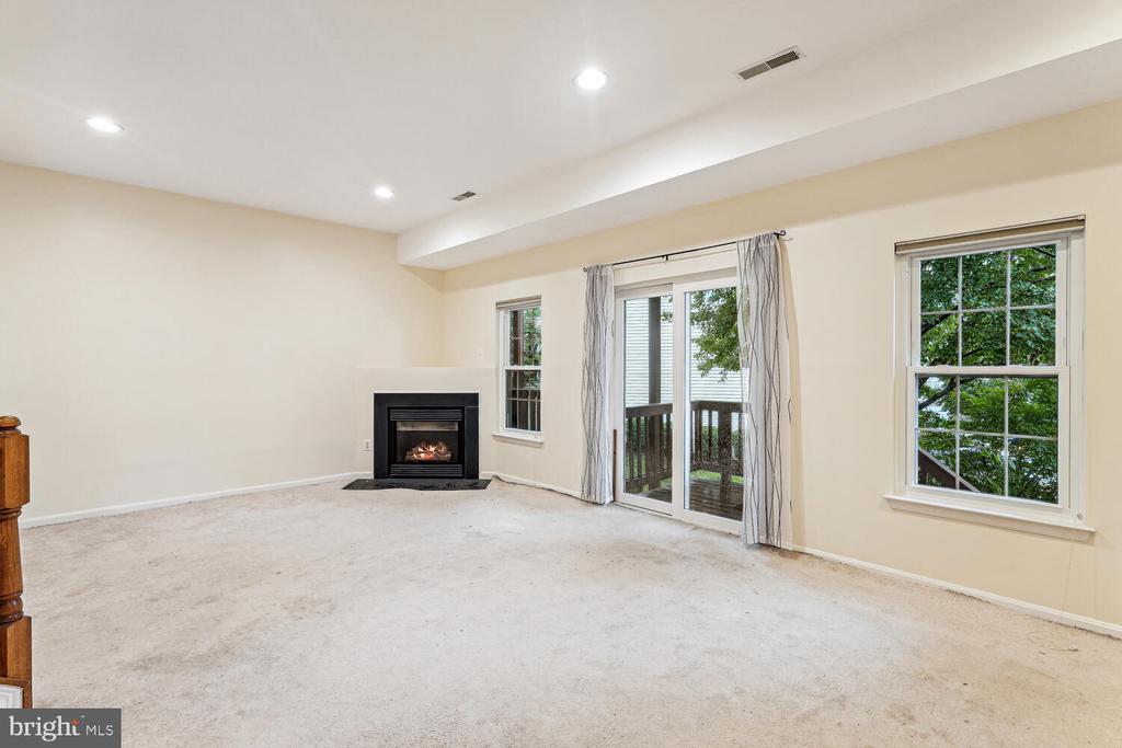 5757 GOVERNORS POND CIRCLE