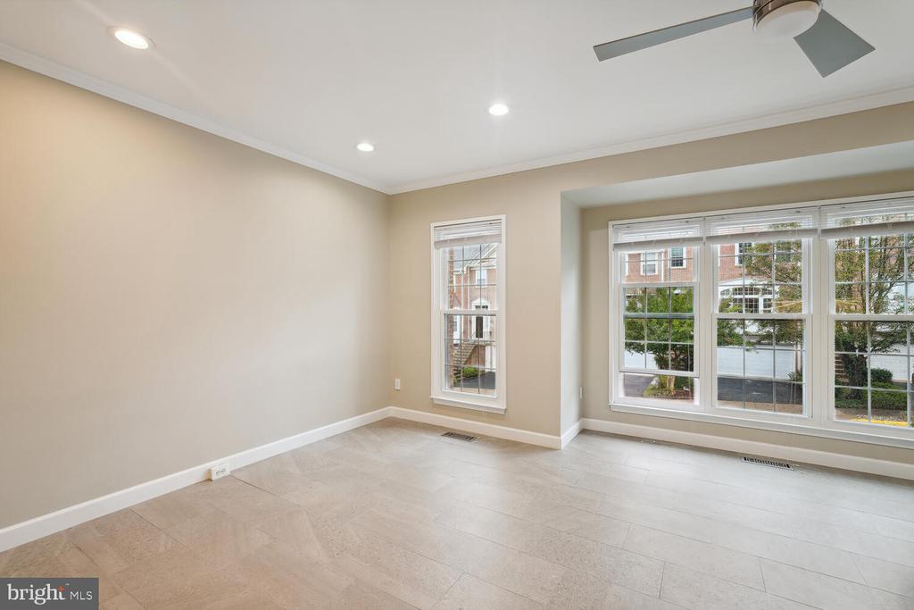 5757 GOVERNORS POND CIRCLE