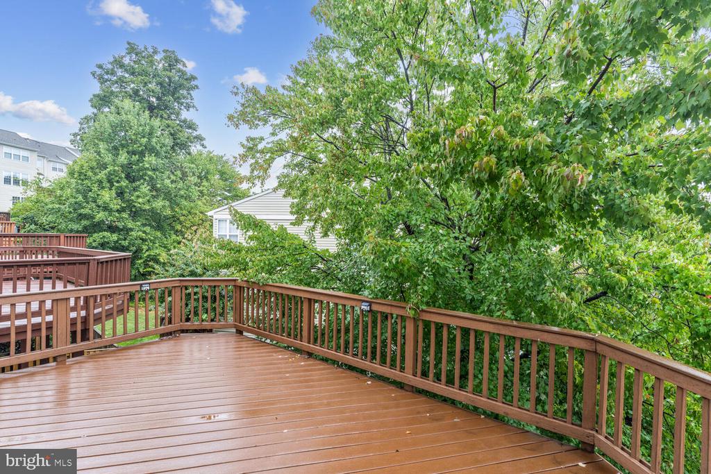 5757 GOVERNORS POND CIRCLE