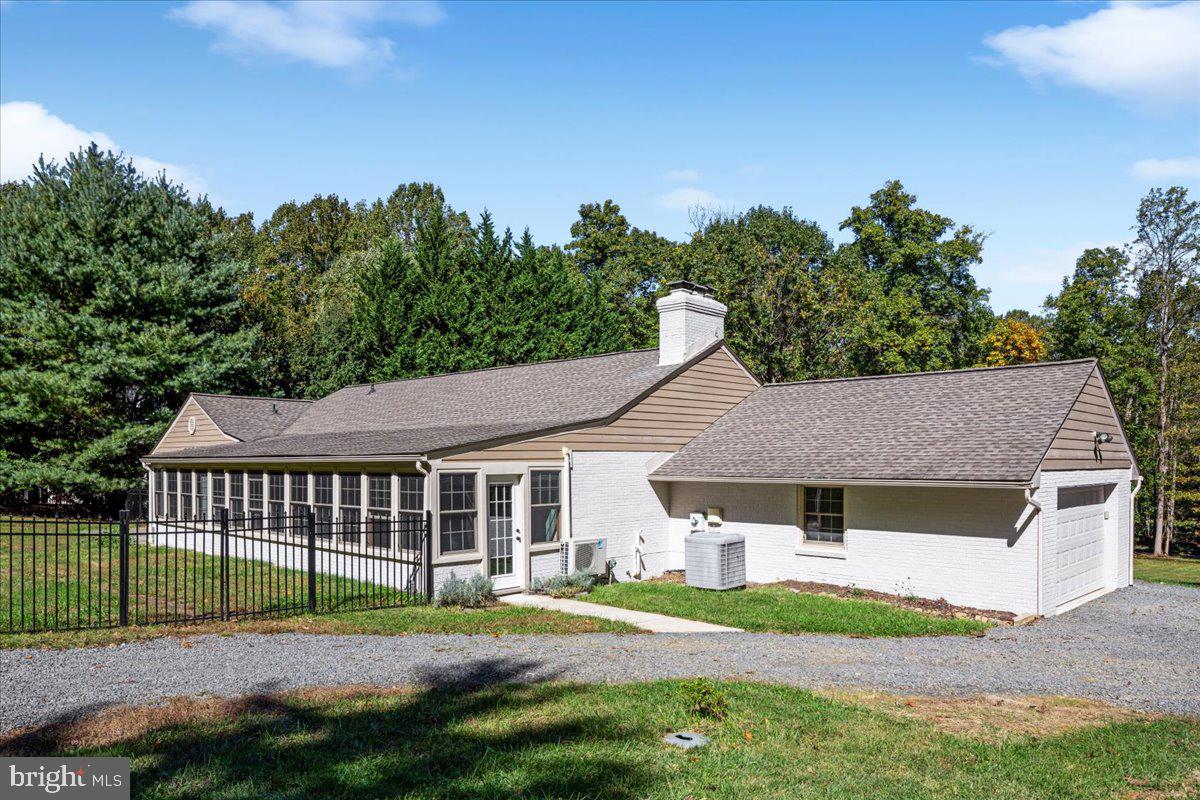 11747 PINE TREE DRIVE