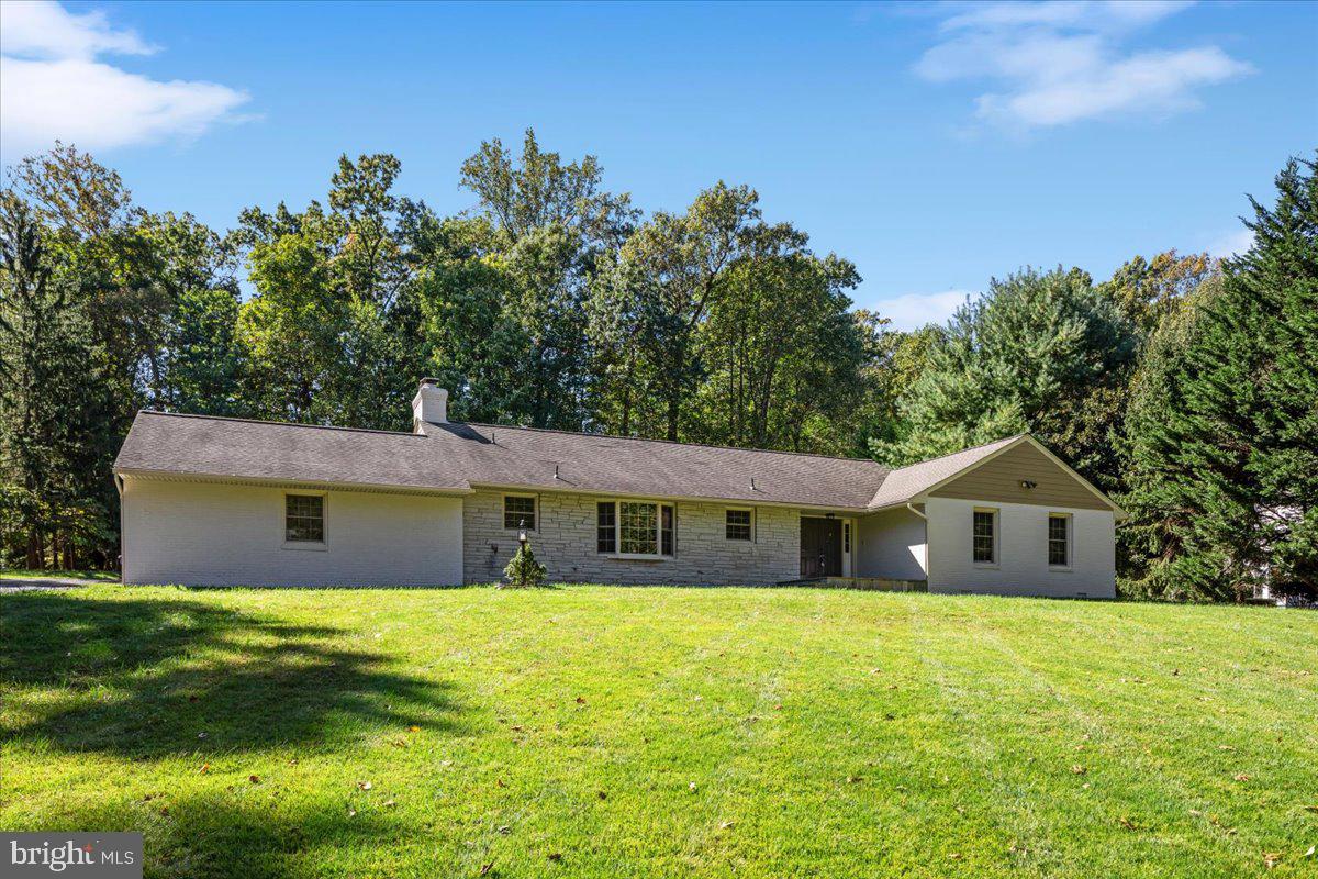 11747 PINE TREE DRIVE