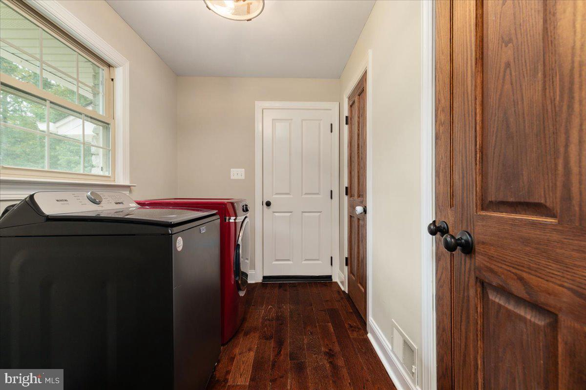 11747 PINE TREE DRIVE