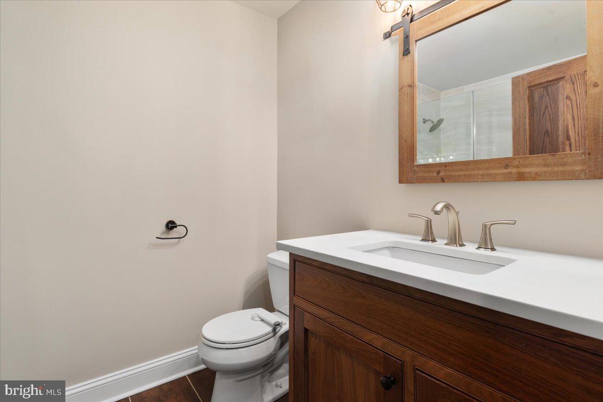 11747 PINE TREE DRIVE