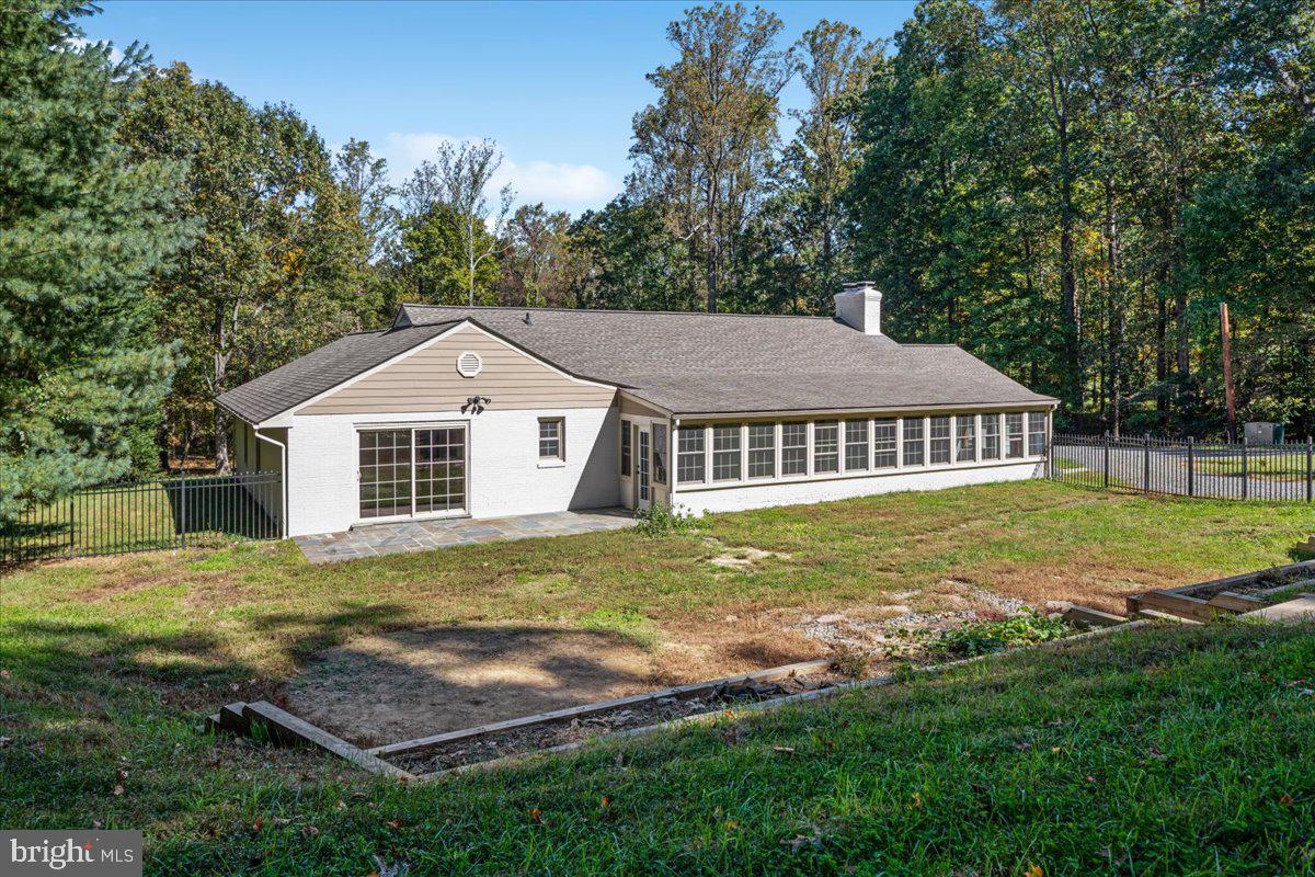 11747 PINE TREE DRIVE