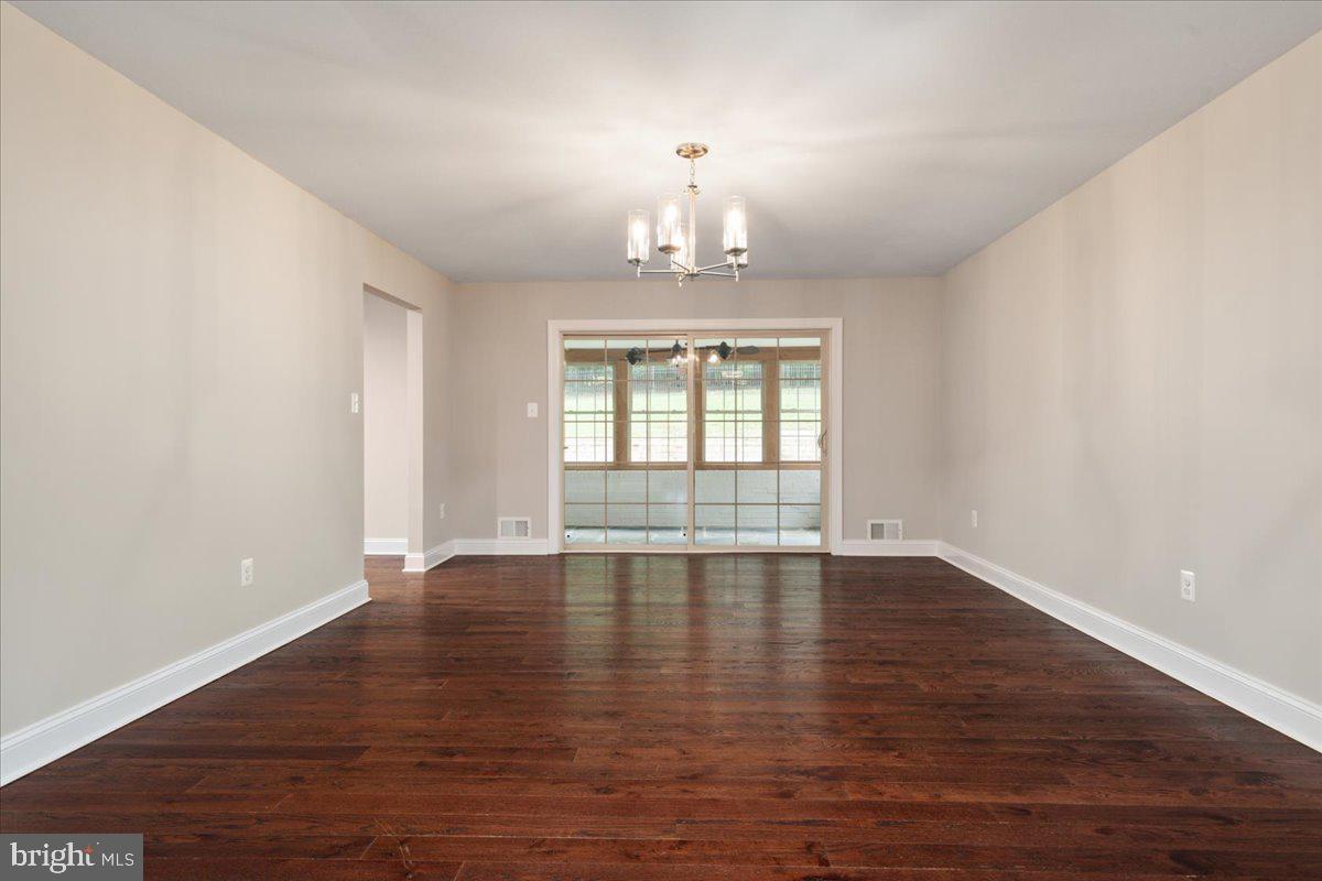 11747 PINE TREE DRIVE