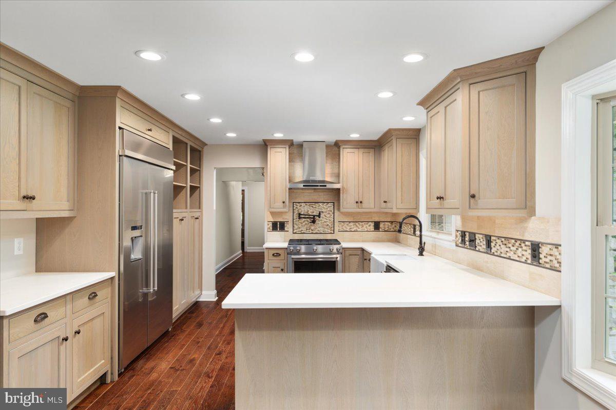 11747 PINE TREE DRIVE