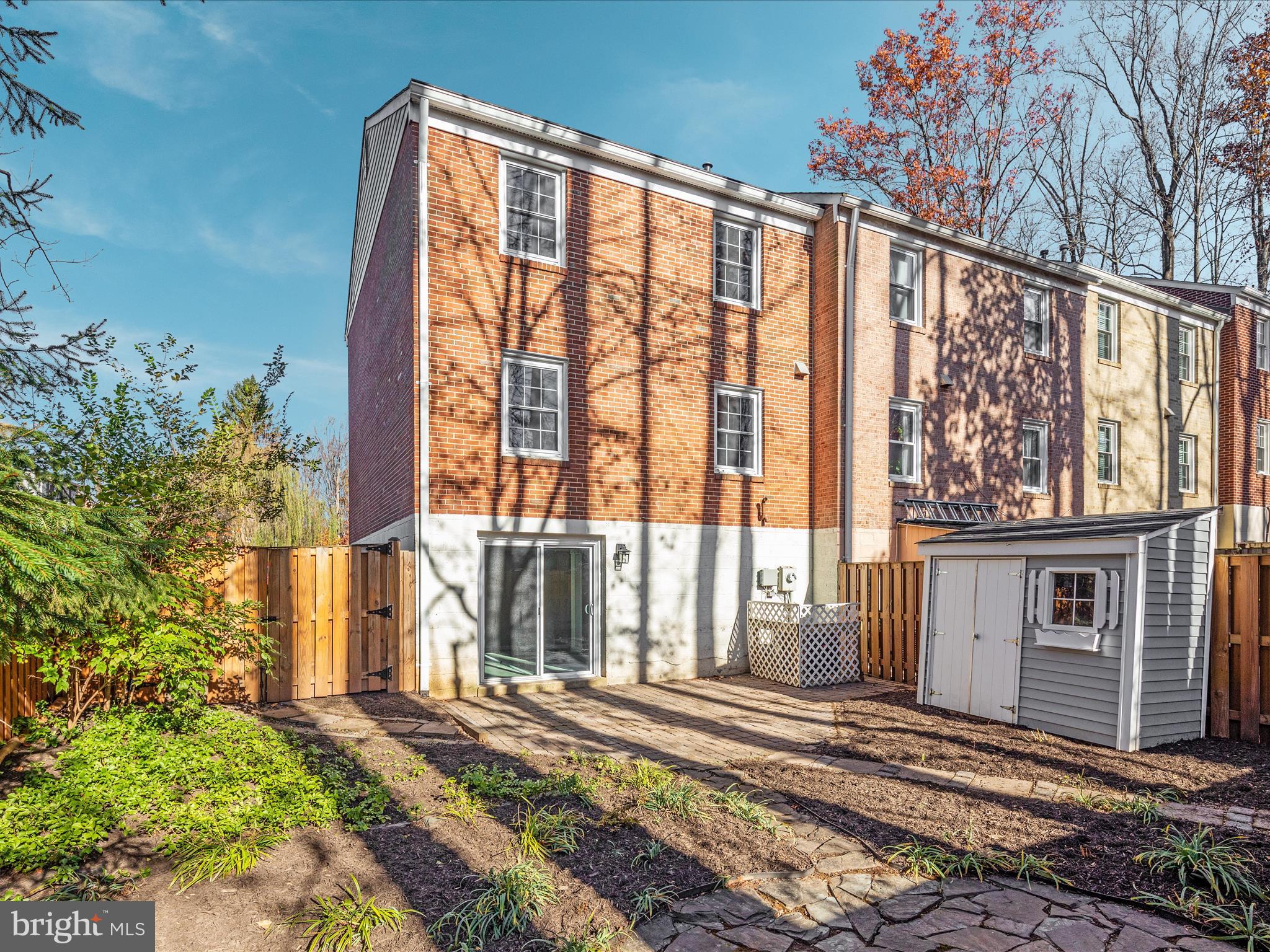 5516 CONISTONE COURT