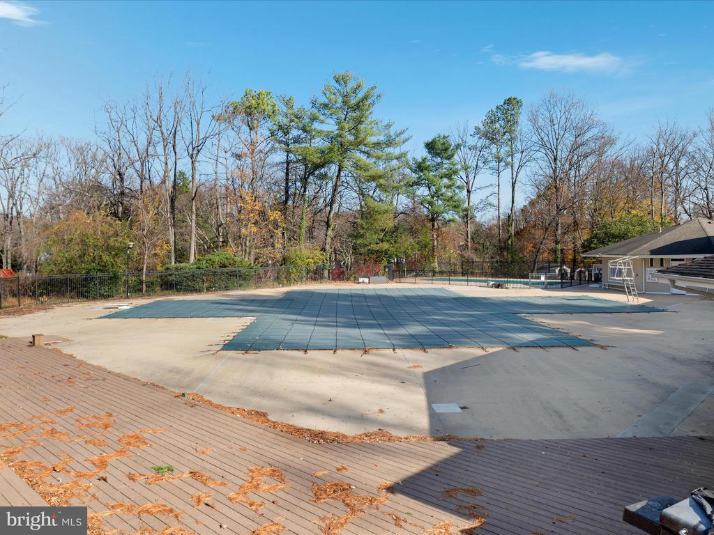 5516 CONISTONE COURT
