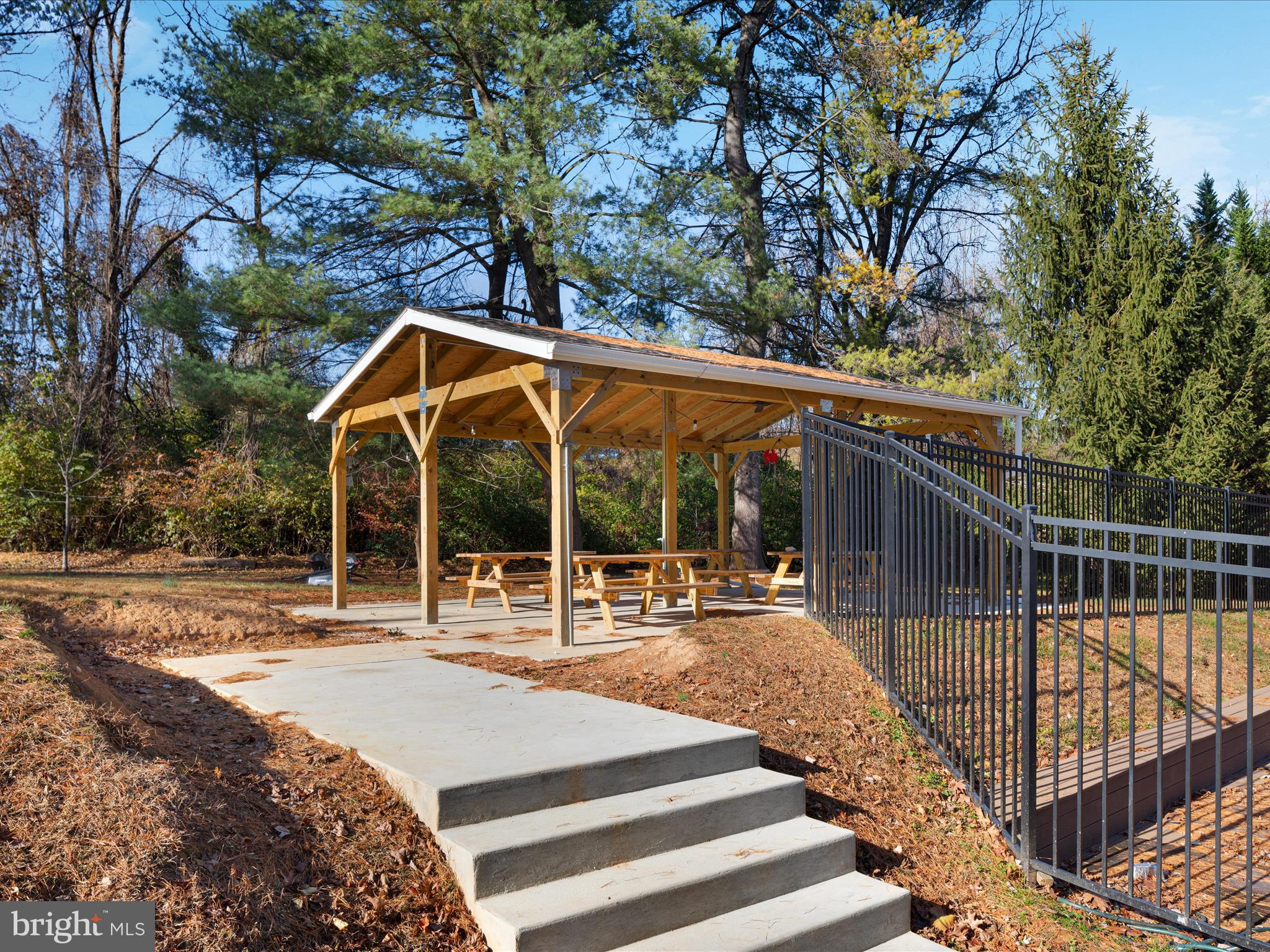 5516 CONISTONE COURT