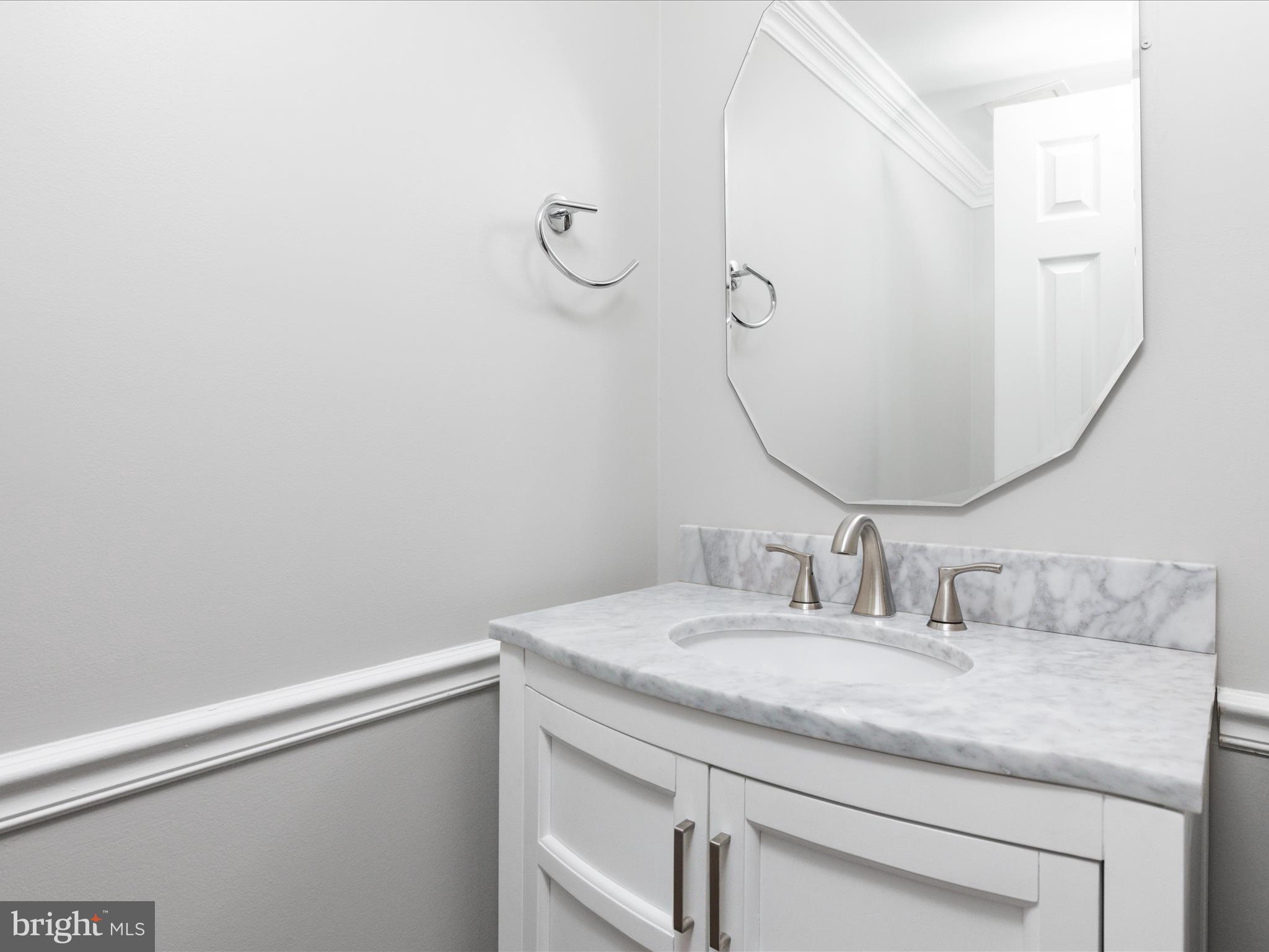 5516 CONISTONE COURT