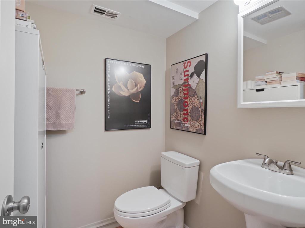 2018 HOPEWOOD DRIVE