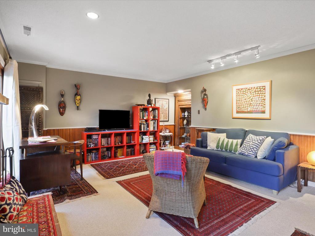 2018 HOPEWOOD DRIVE