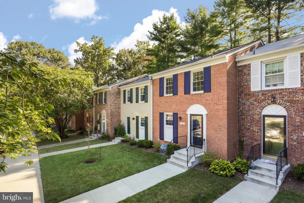 7767 TIVERTON DRIVE 7767