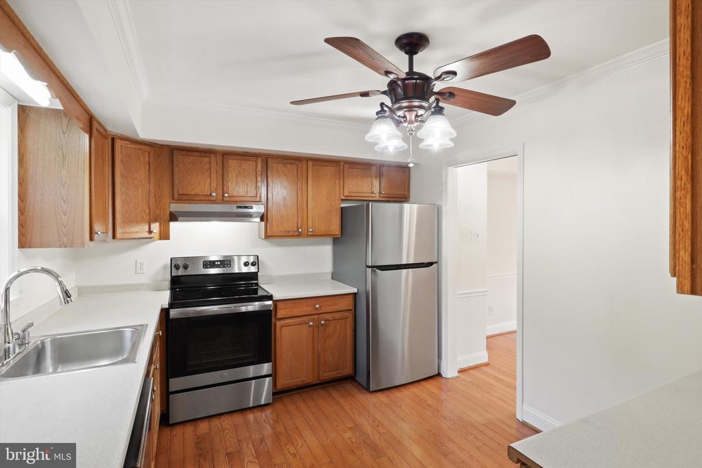 7767 TIVERTON DRIVE 7767