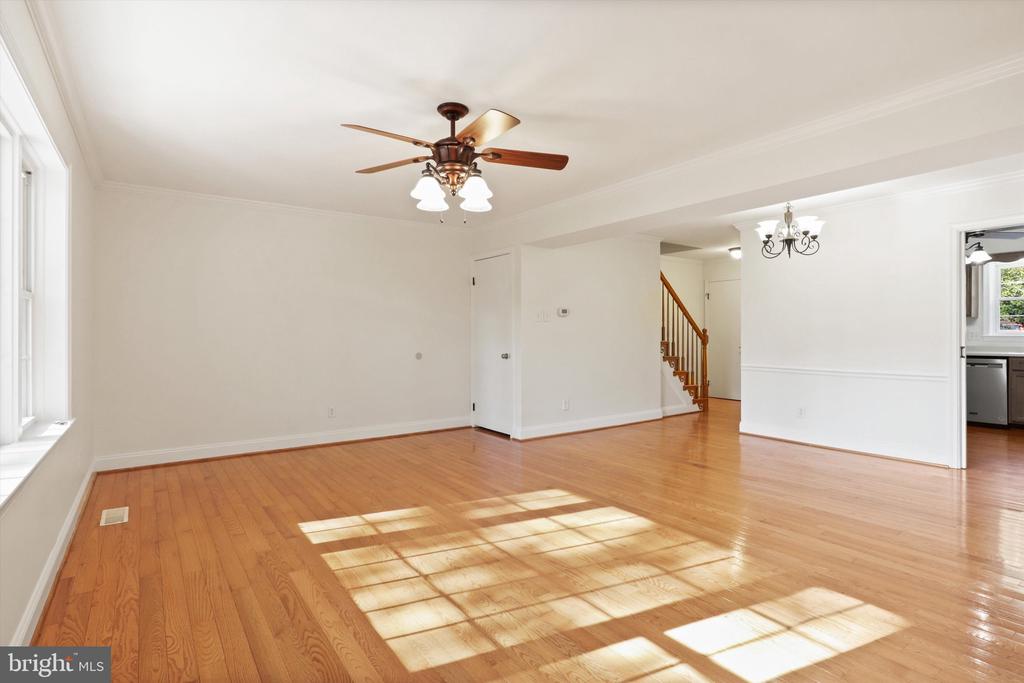 7767 TIVERTON DRIVE 7767