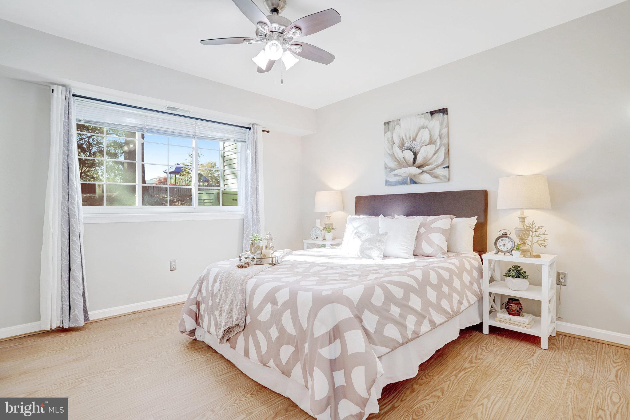 6921 VICTORIA DRIVE C C