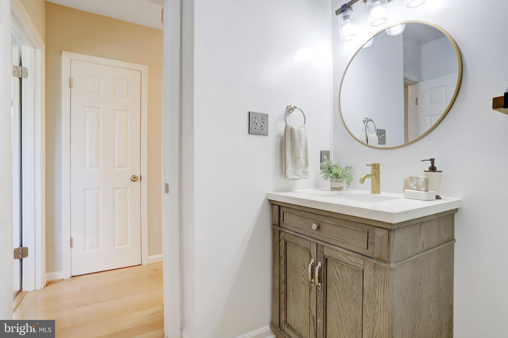 6921 VICTORIA DRIVE C C