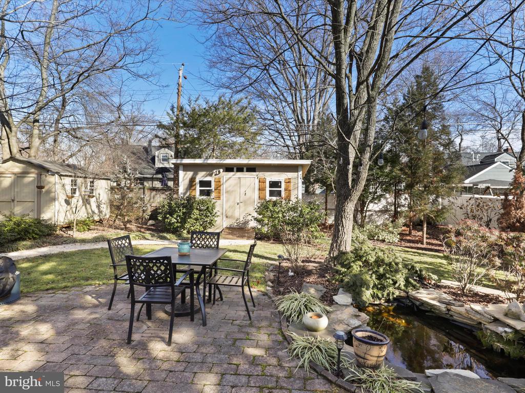 7009 VANDERBILT DRIVE
