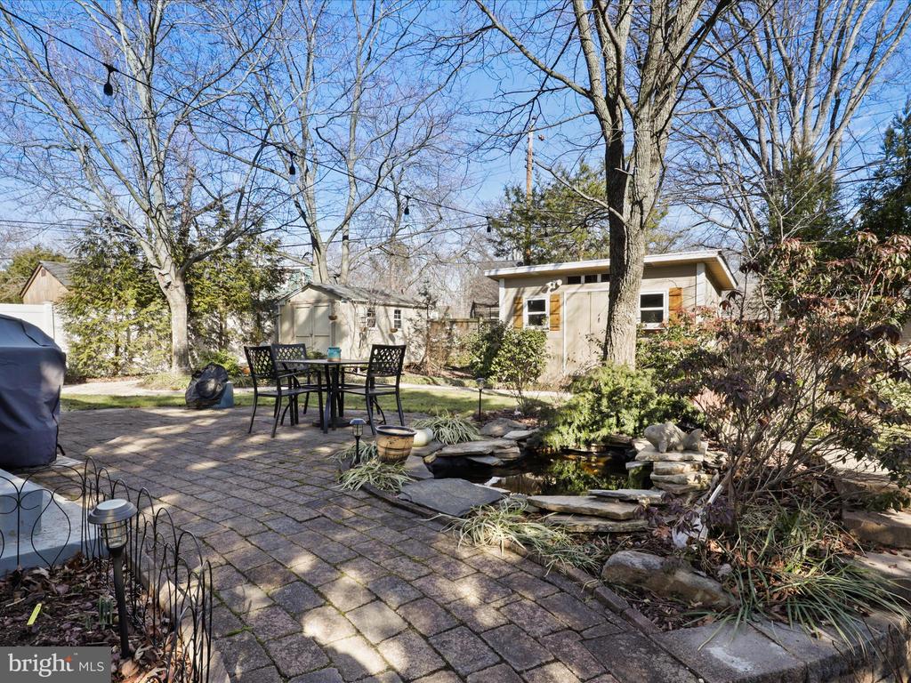 7009 VANDERBILT DRIVE
