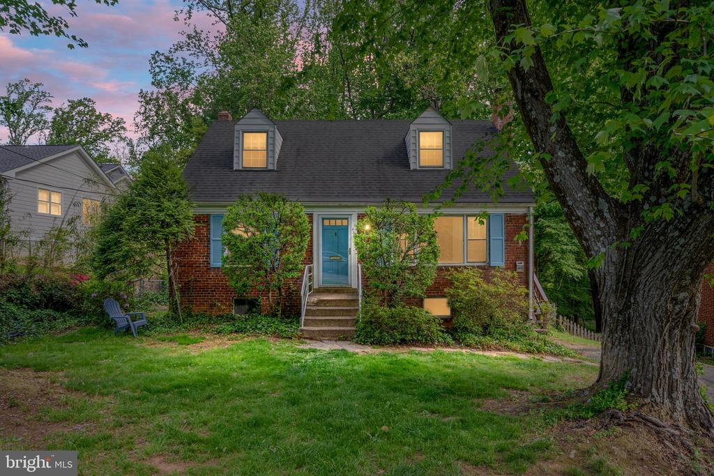 6510 OAKWOOD DRIVE