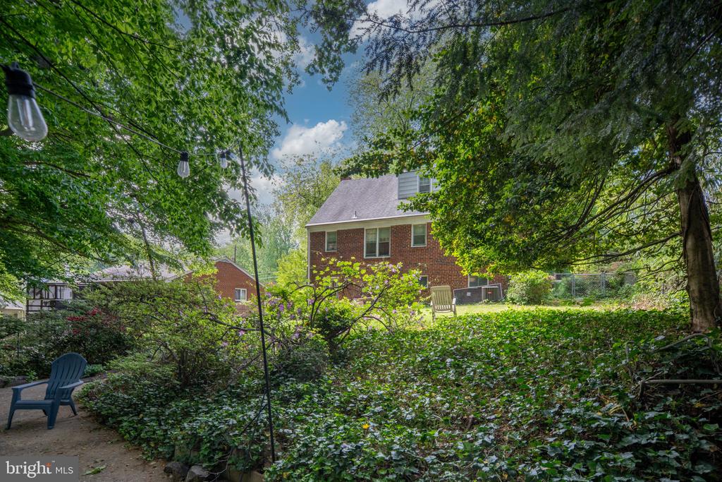 6510 OAKWOOD DRIVE