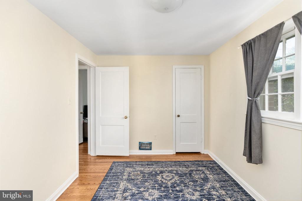 6510 OAKWOOD DRIVE