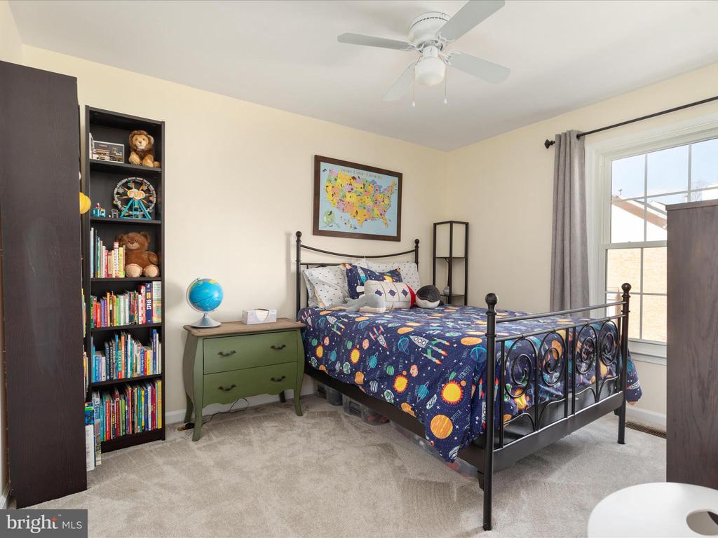 12019 LISA MARIE COURT