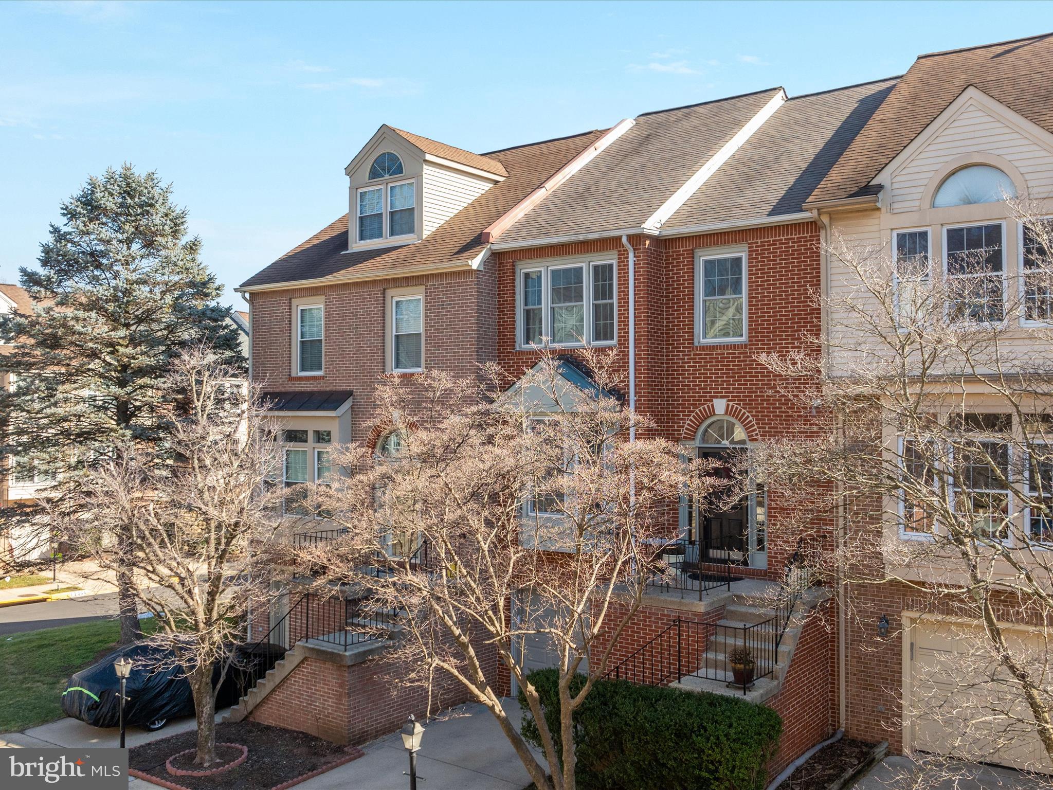 12019 LISA MARIE COURT