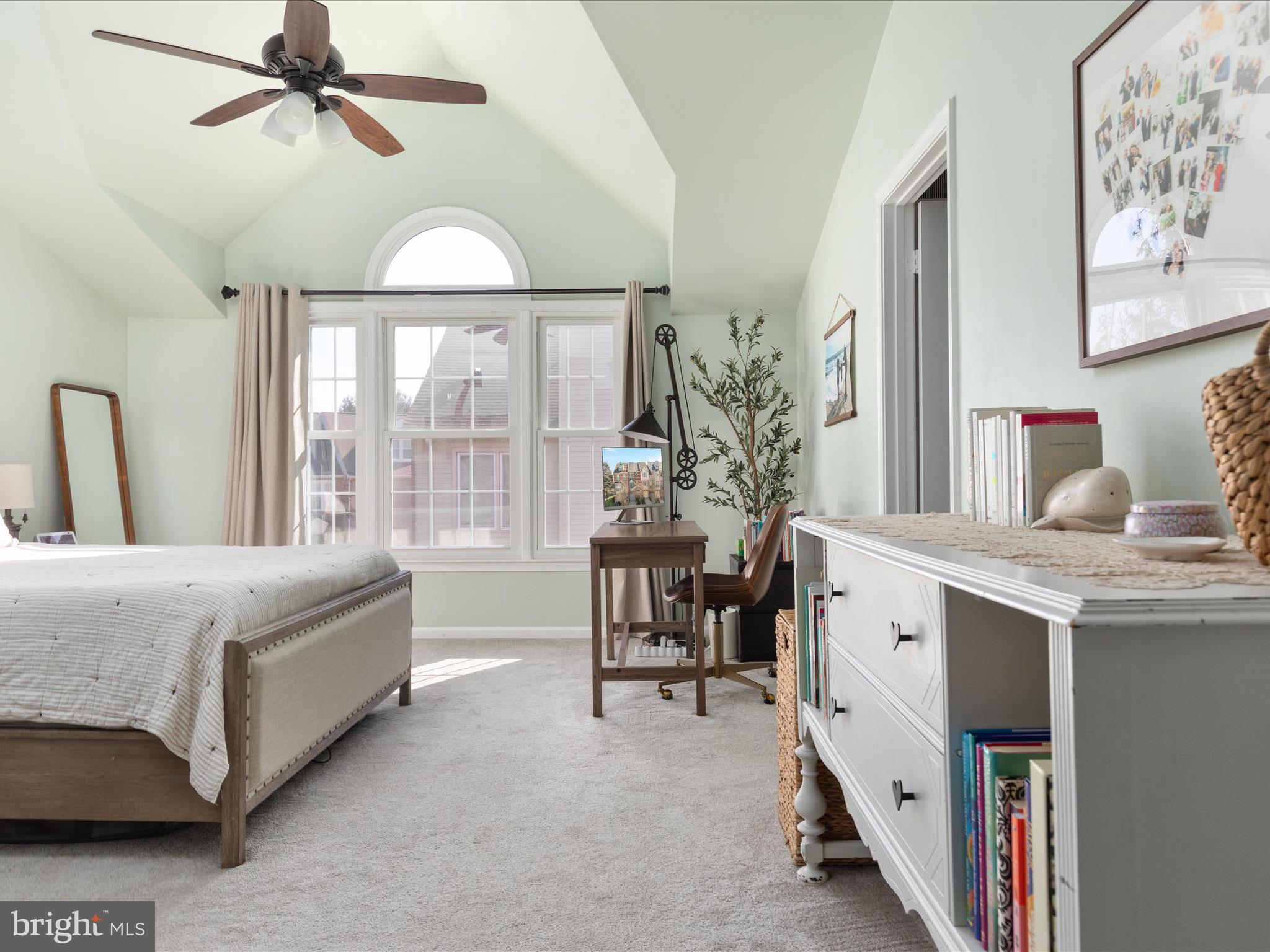 12019 LISA MARIE COURT