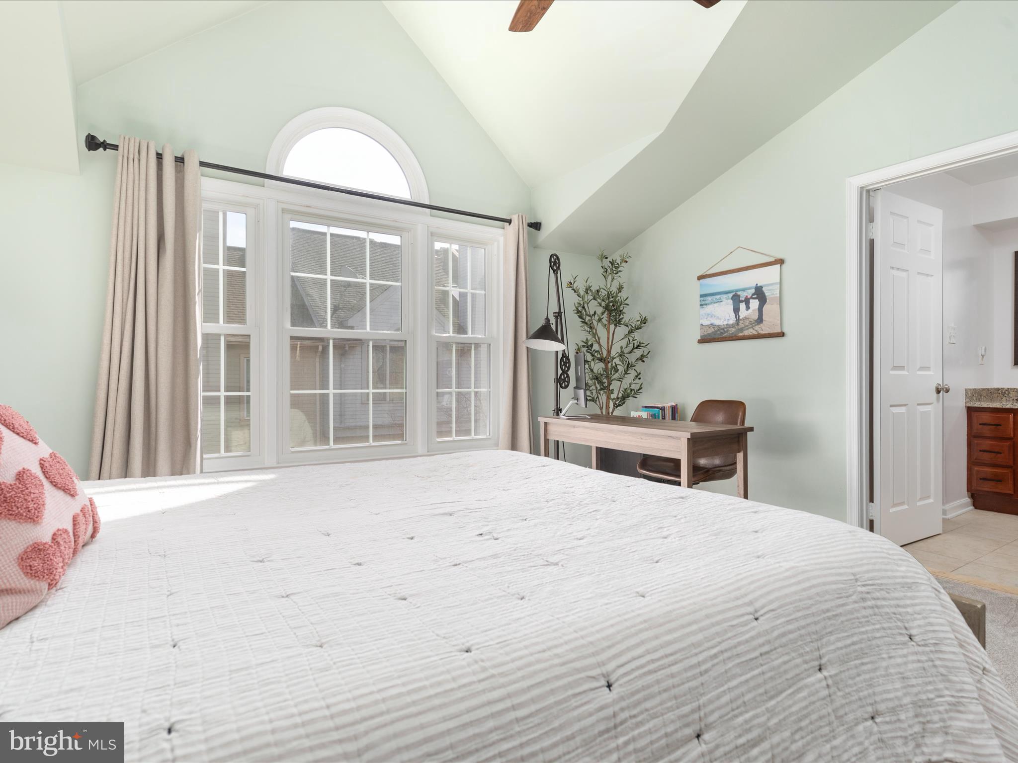 12019 LISA MARIE COURT