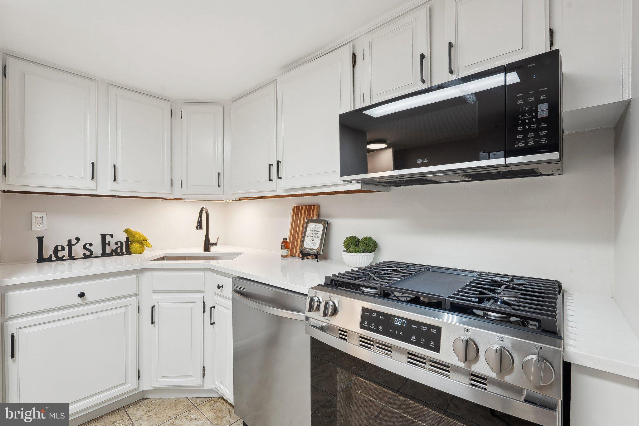 1531 NORTHGATE SQUARE 12B