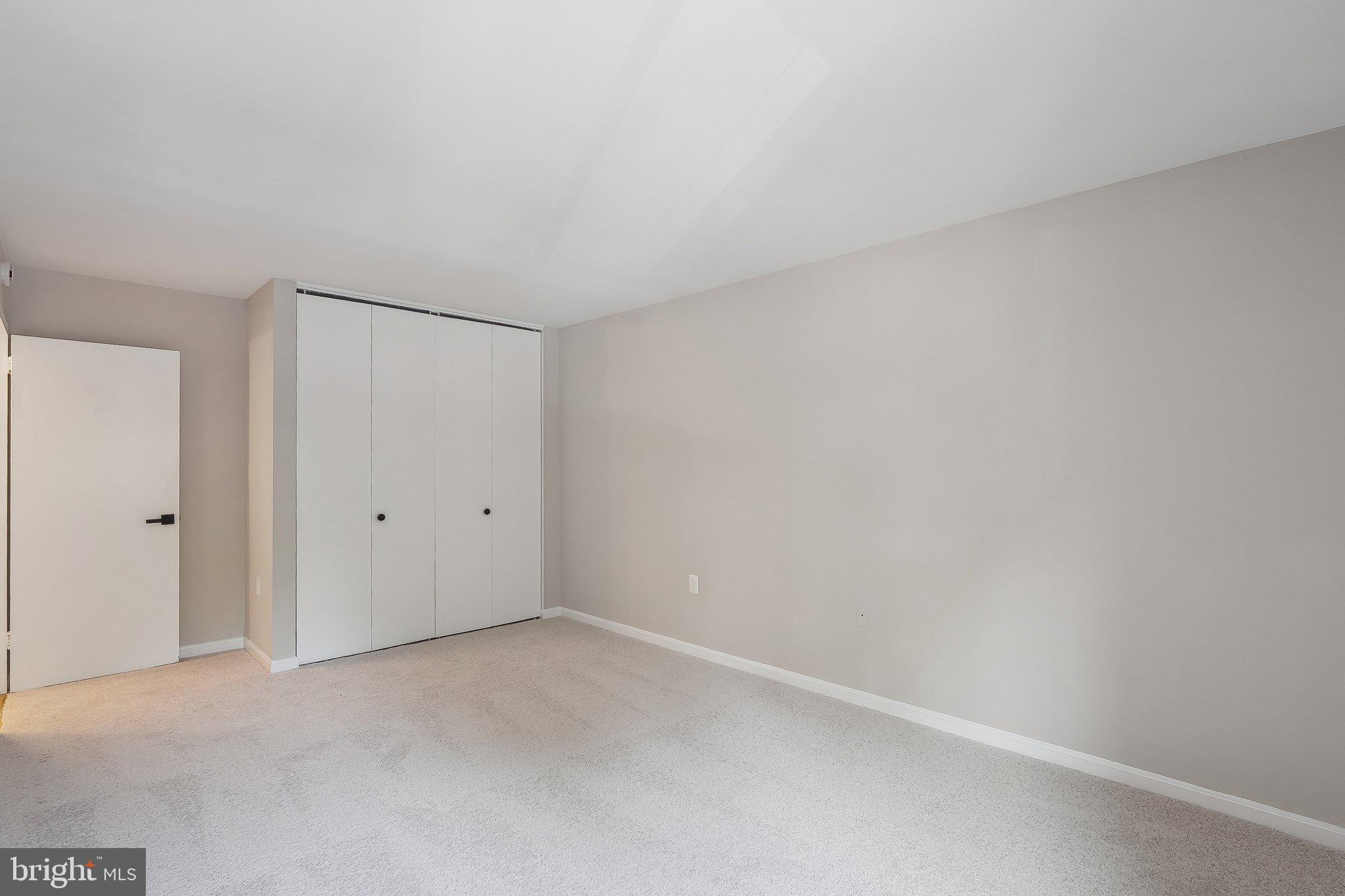 1531 NORTHGATE SQUARE 12B