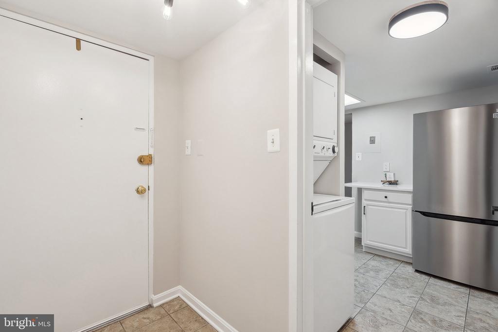 1531 NORTHGATE SQUARE 12B