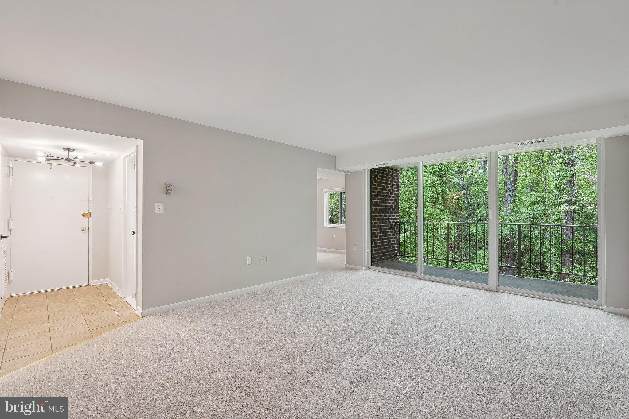 1531 NORTHGATE SQUARE 12B