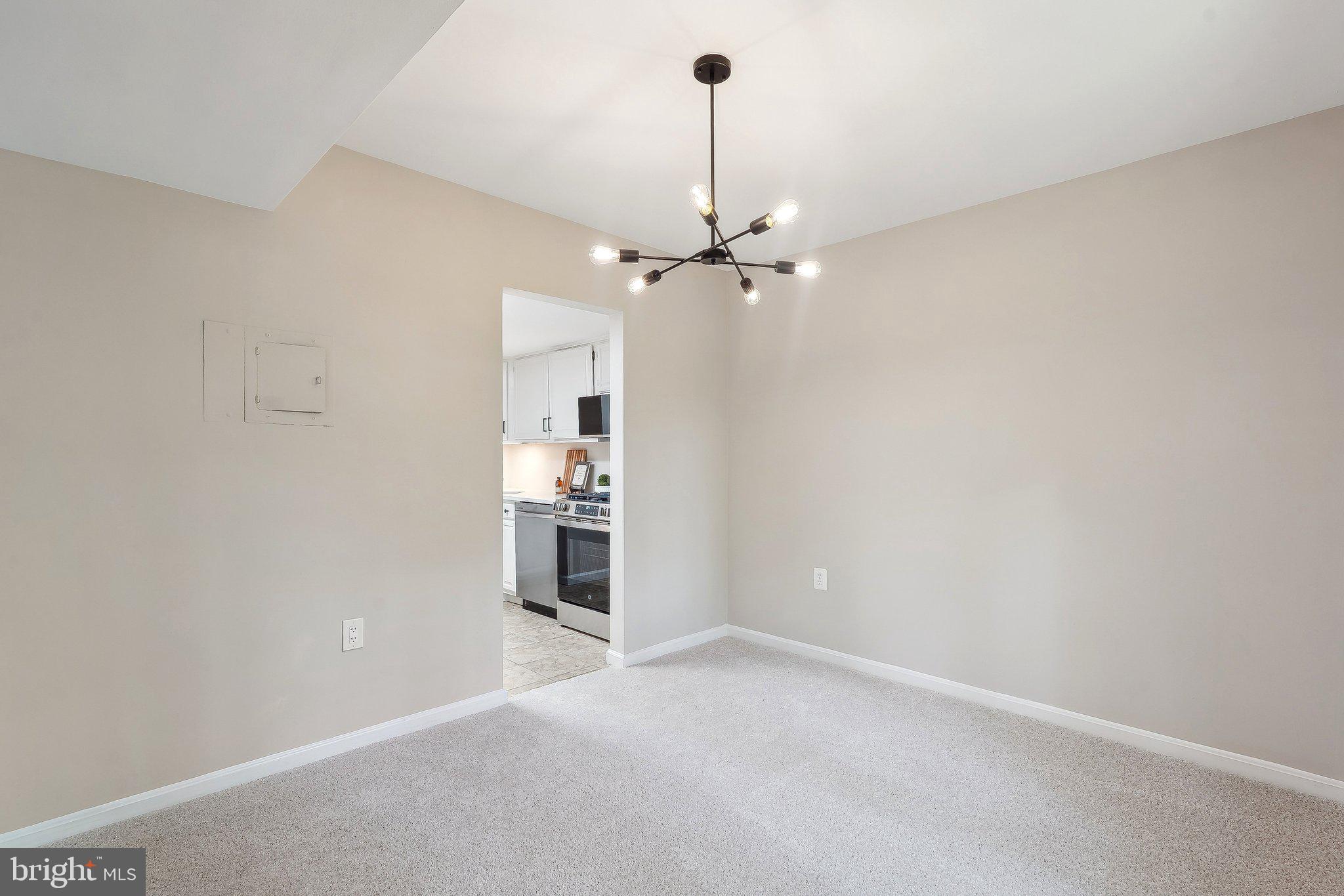 1531 NORTHGATE SQUARE 12B