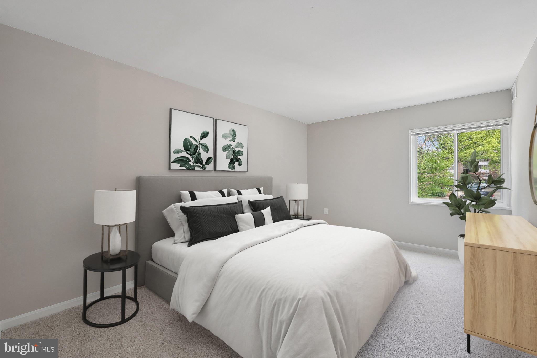 1531 NORTHGATE SQUARE 12B