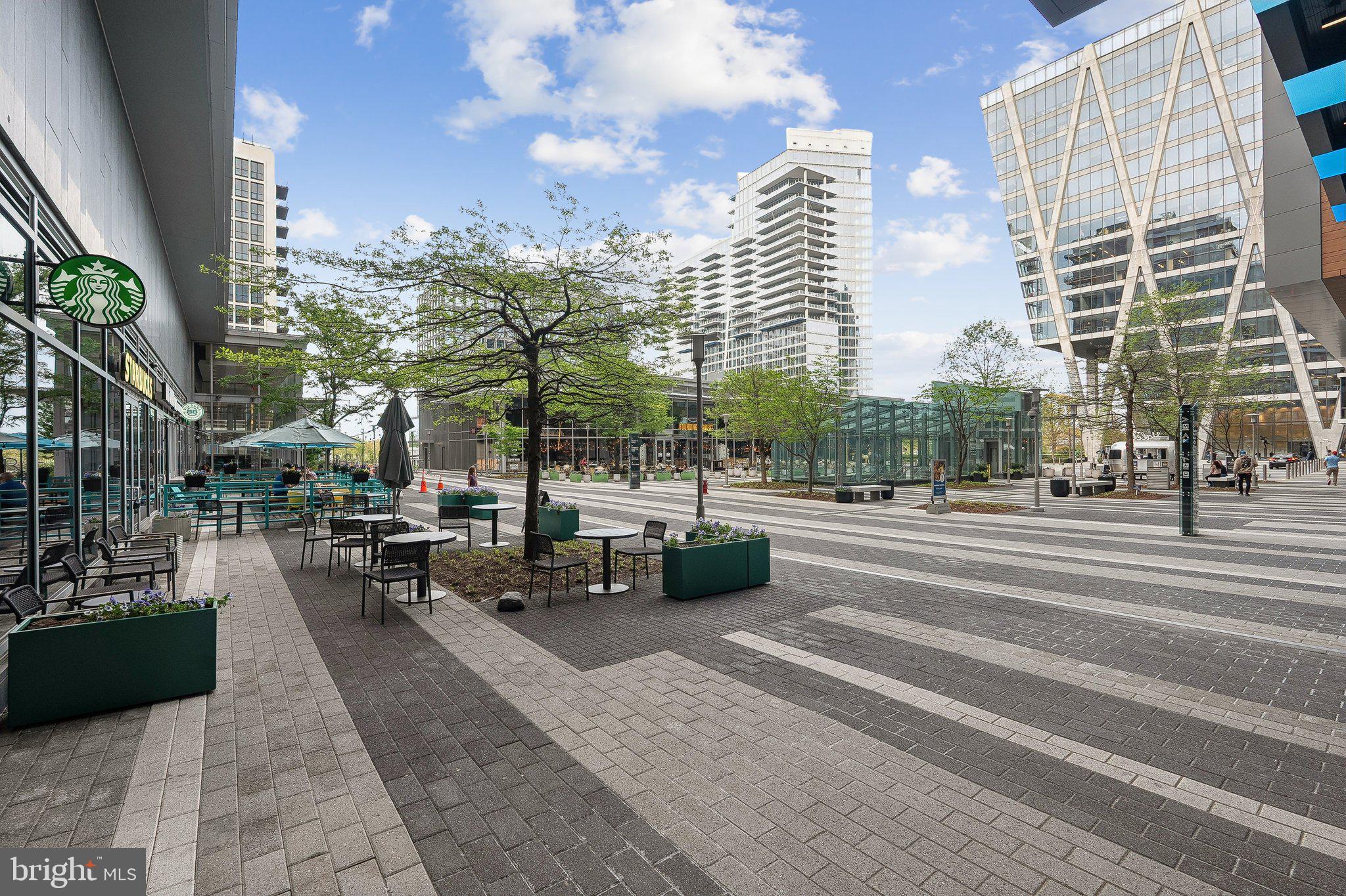 1531 NORTHGATE SQUARE 12B