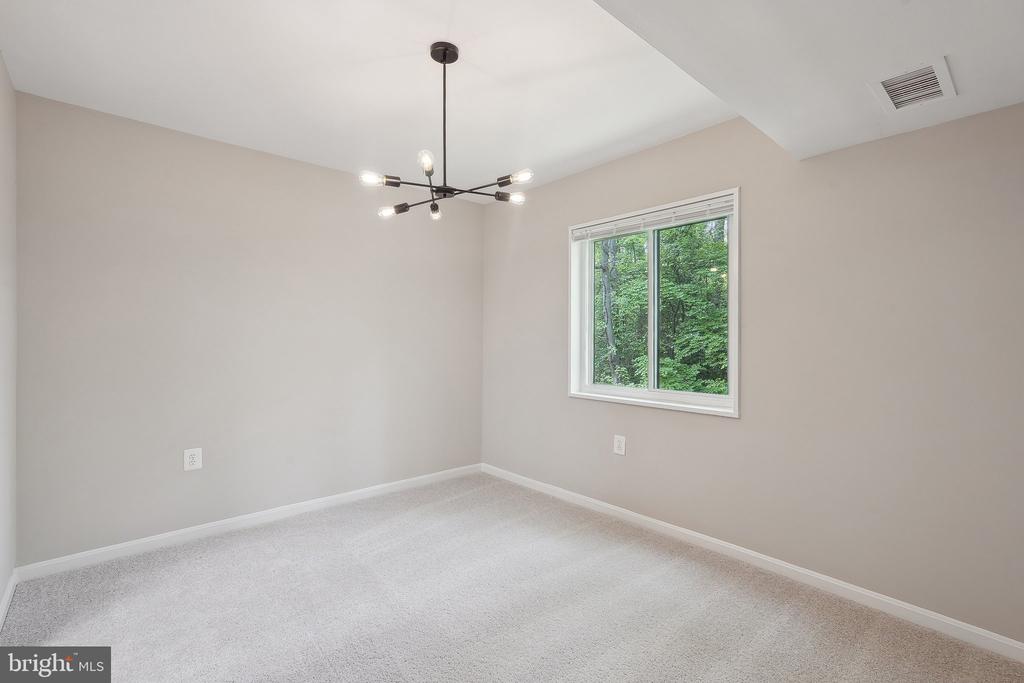 1531 NORTHGATE SQUARE 12B