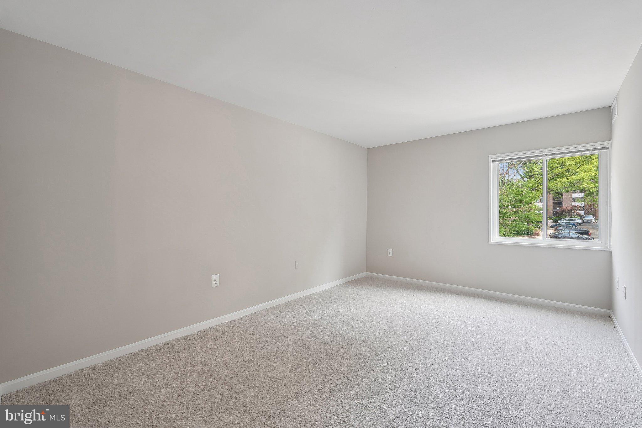 1531 NORTHGATE SQUARE 12B