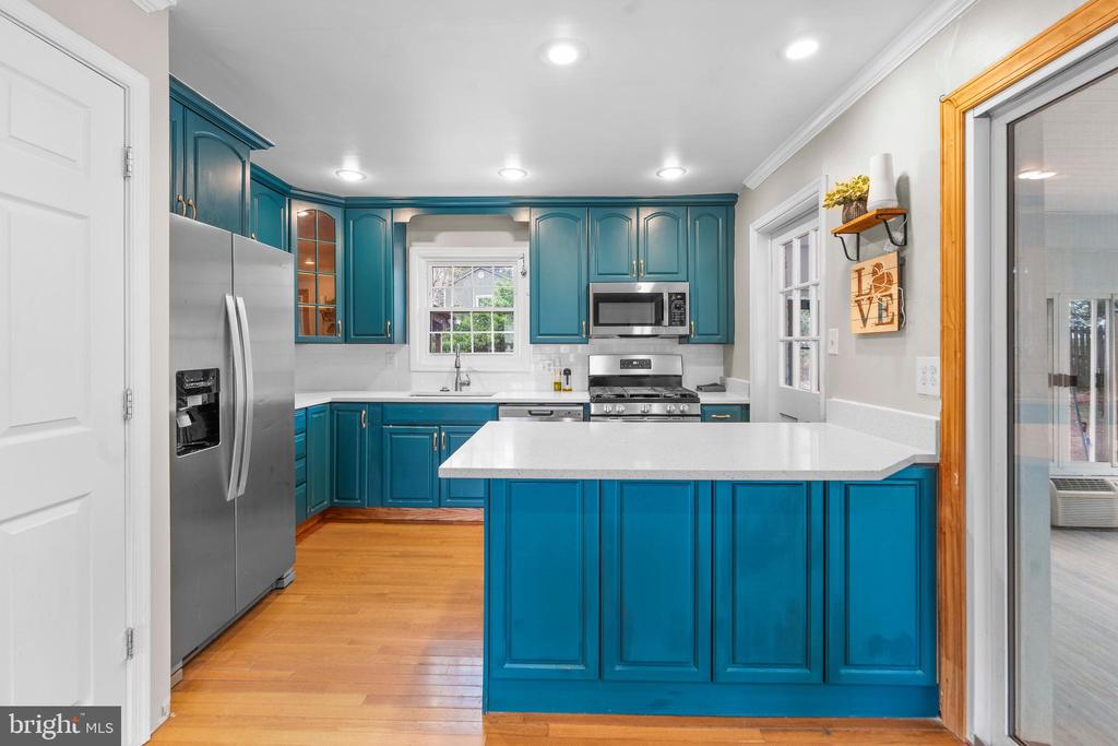 3519 OAKWOOD LANE