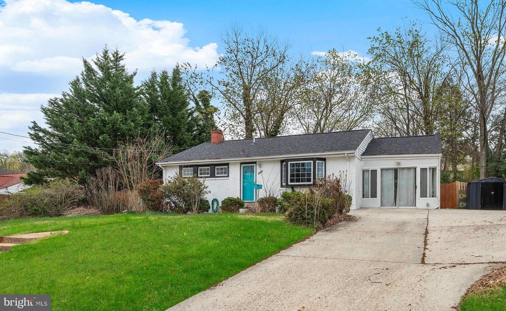 3519 OAKWOOD LANE