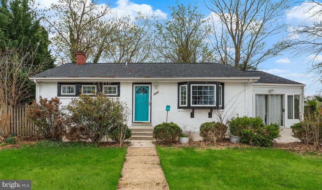 3519 OAKWOOD LANE