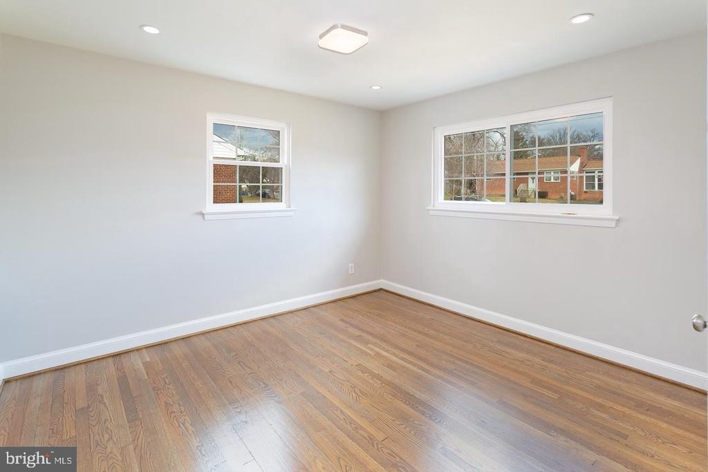 7207 NORMANDY LANE