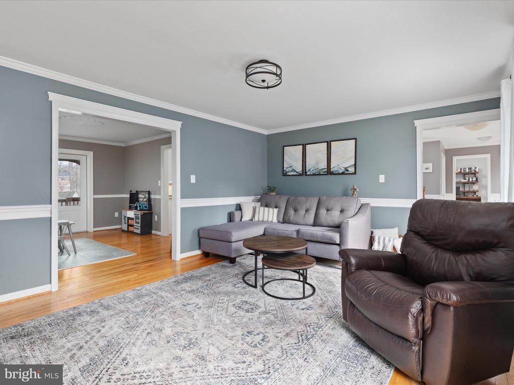 12212 ROWAN TREE DRIVE