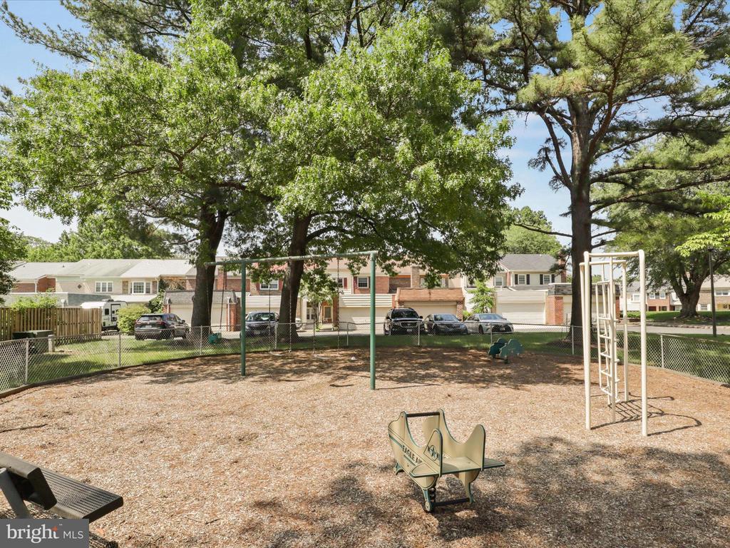 1034 MOOREFIELD CREEK ROAD SW