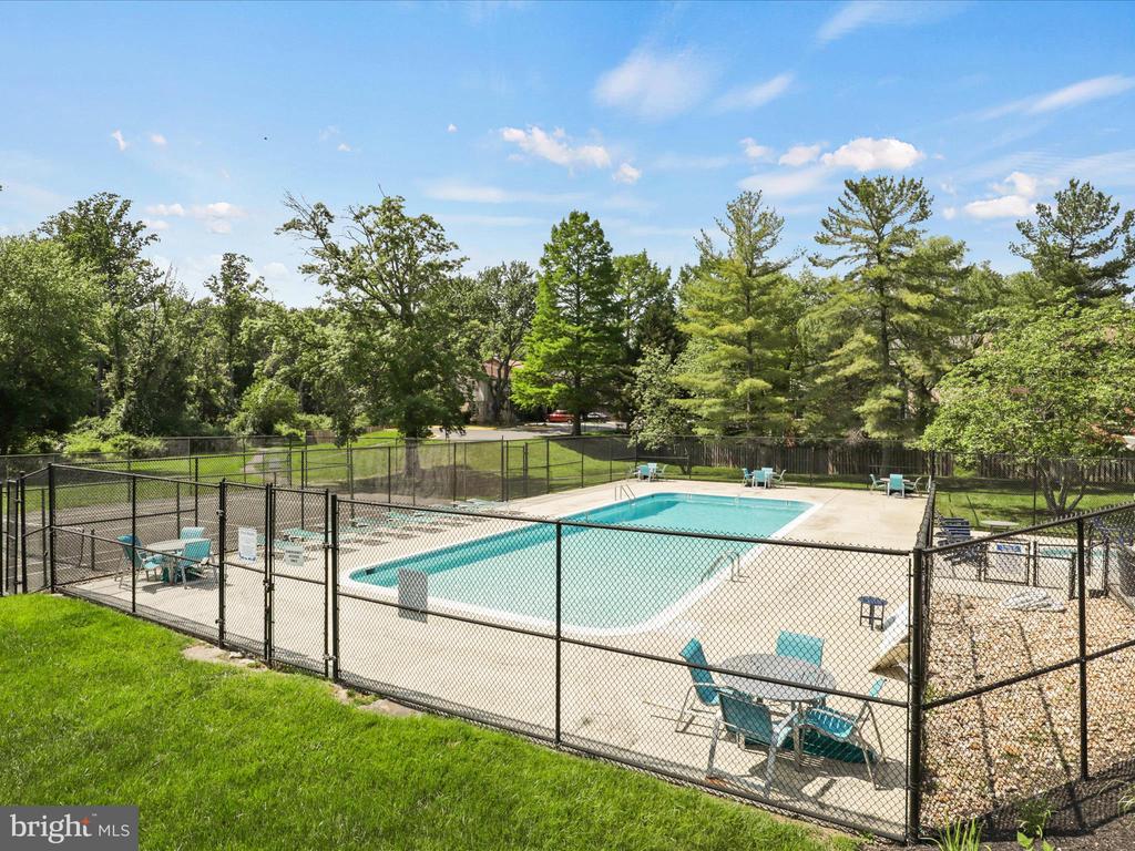 1034 MOOREFIELD CREEK ROAD SW