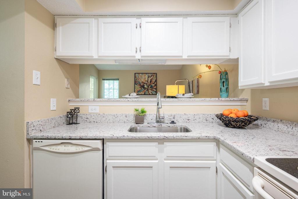 1524 LINCOLN WAY 409