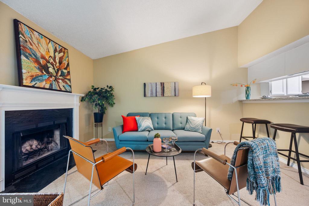 1524 LINCOLN WAY 409