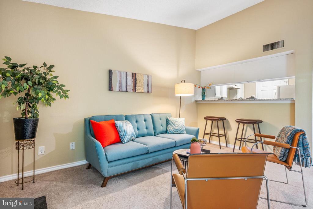 1524 LINCOLN WAY 409